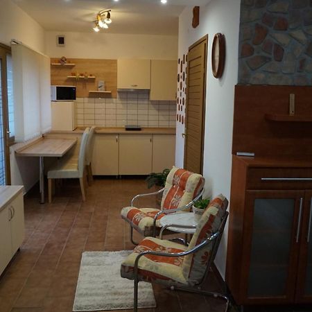 Chloe Apartman Szigetvar Exterior photo